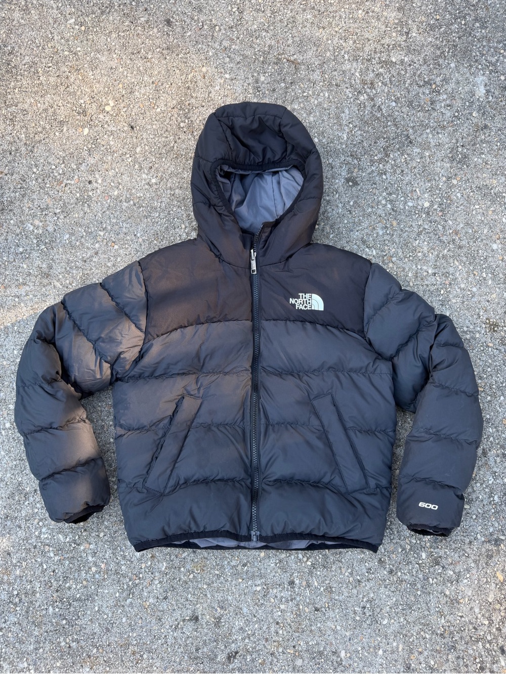 Boys North Face 600 Down reversible puffer jacket, LIKE NEW, black, size M